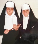 2nuns.jpg