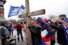 Capitol-GettyImages-1294873109-780-x-508.jpg